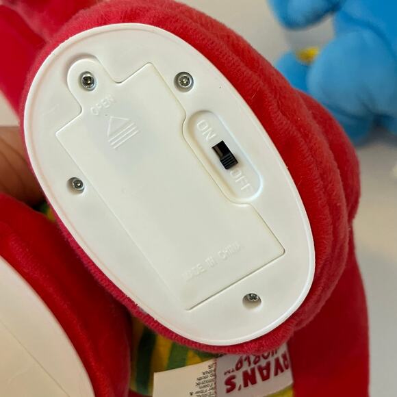 Ryan's World Roaring Dinosaurs Plush Figures T-Rex Triceratops 2018 ToyWiz - Picture 7 of 11